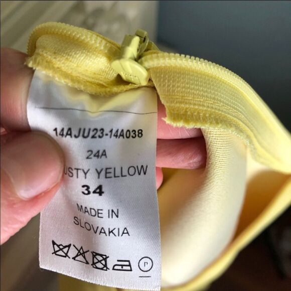 Chloe flared yellow mini skirt - Picture 3 of 8